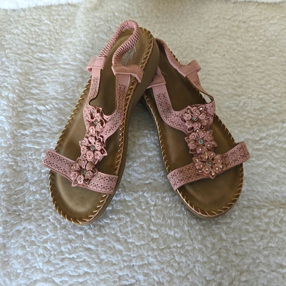 Shibever Soft Walking Sandals (NEW)-Size 10